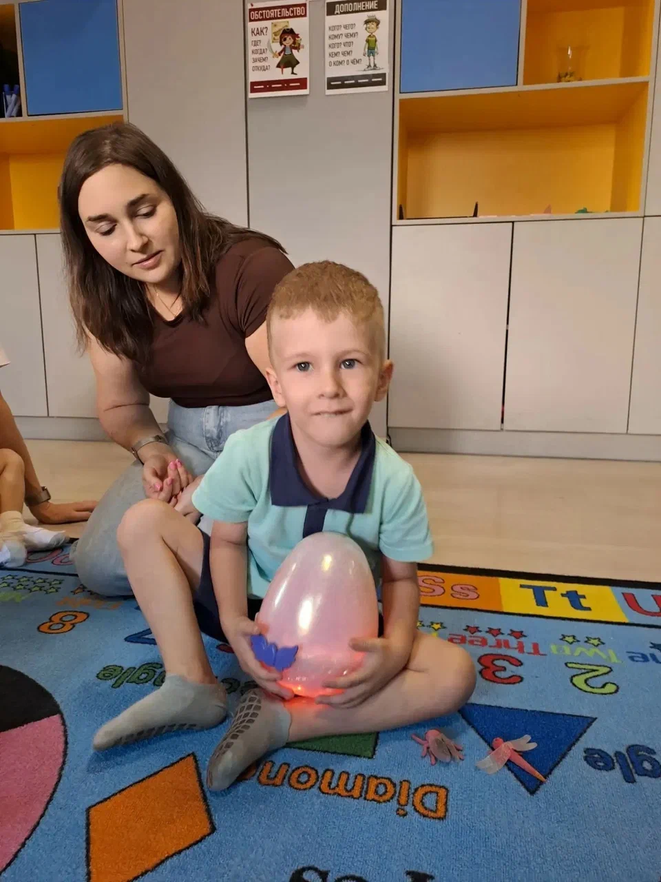 Игра с педагогом в билингвальном клубе
